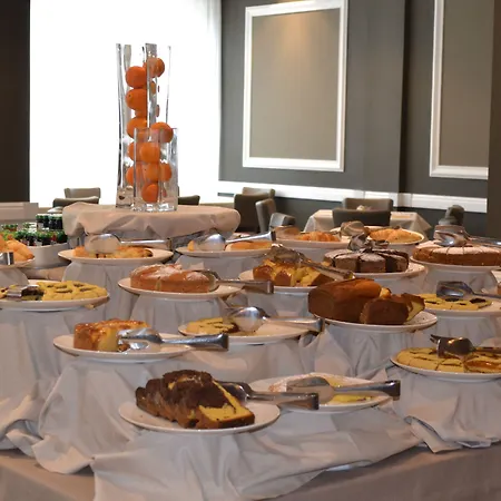 阿德里亚阿姆宾特别墅酒店 酒店 里米尼