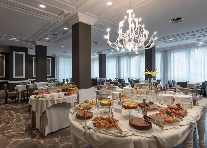 Отель Adriatica Ambienthotels 4*