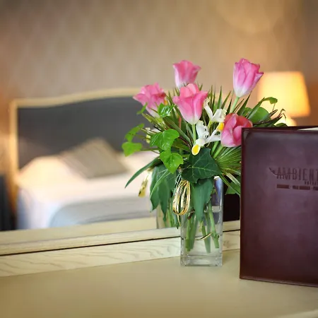 Adriatica Ambienthotels Отель Римини