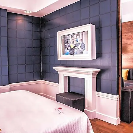 Adriatica Ambienthotels מלון רימיני