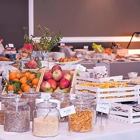 Adriatica Ambienthotels מלון רימיני