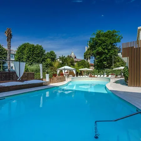 Adriatica Ambienthotels 4* רימיני